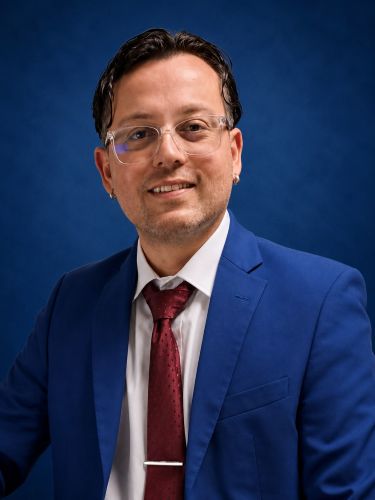 Máster. Roberto Cordero Arauz